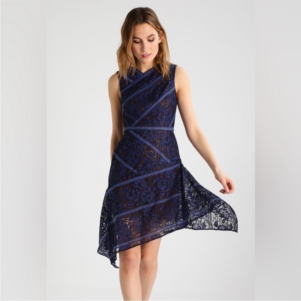 BCBGMaxazria Mary Ann Blue Lace Asymmetrical Hem Cocktail Wedding Dress, Size 4